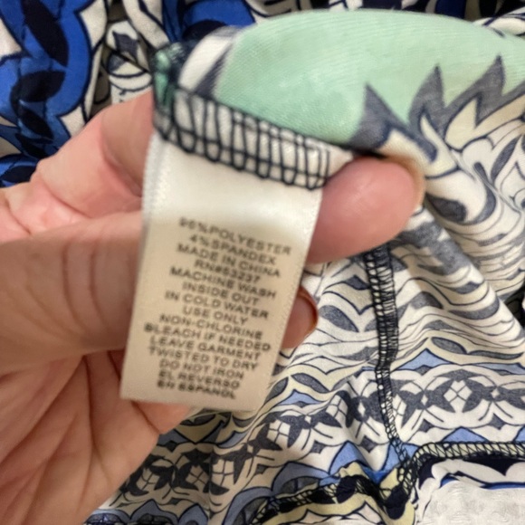 This is a beautiful dress - Picture 2 of 6